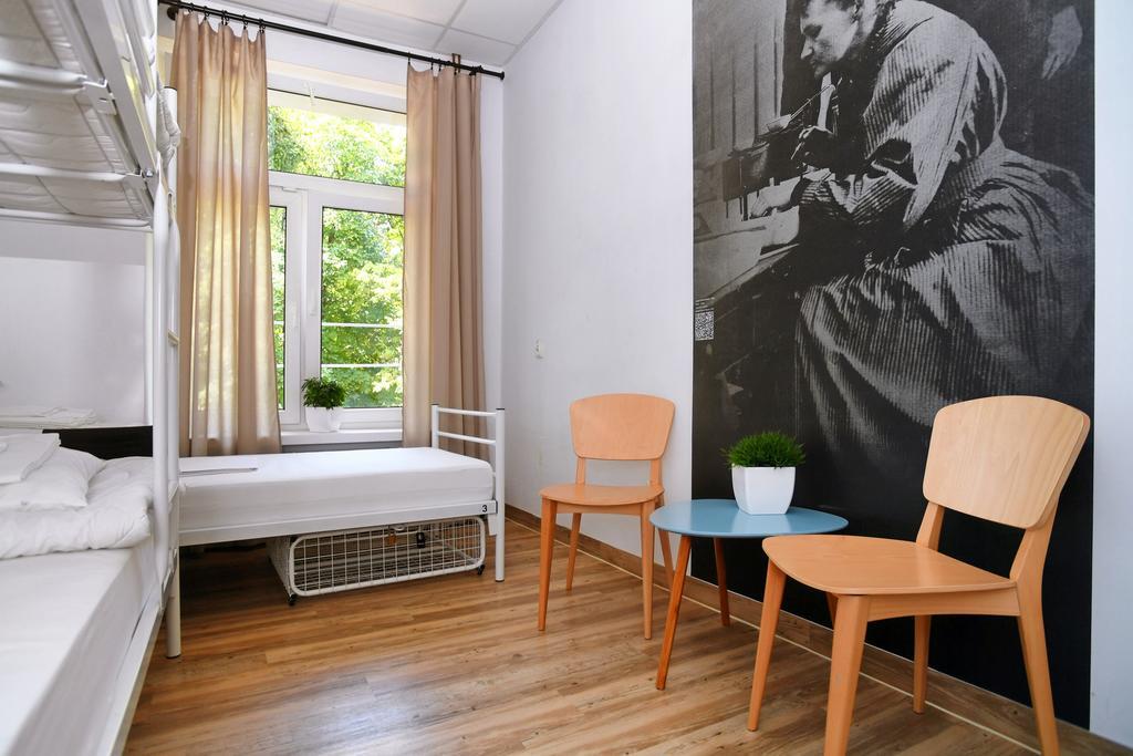 Bed 3-Bed Dormitory Room,1452993610:JPEG
